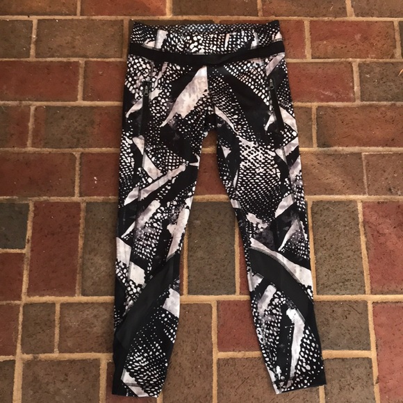VGUC Lululemon Pants - Picture 4 of 4